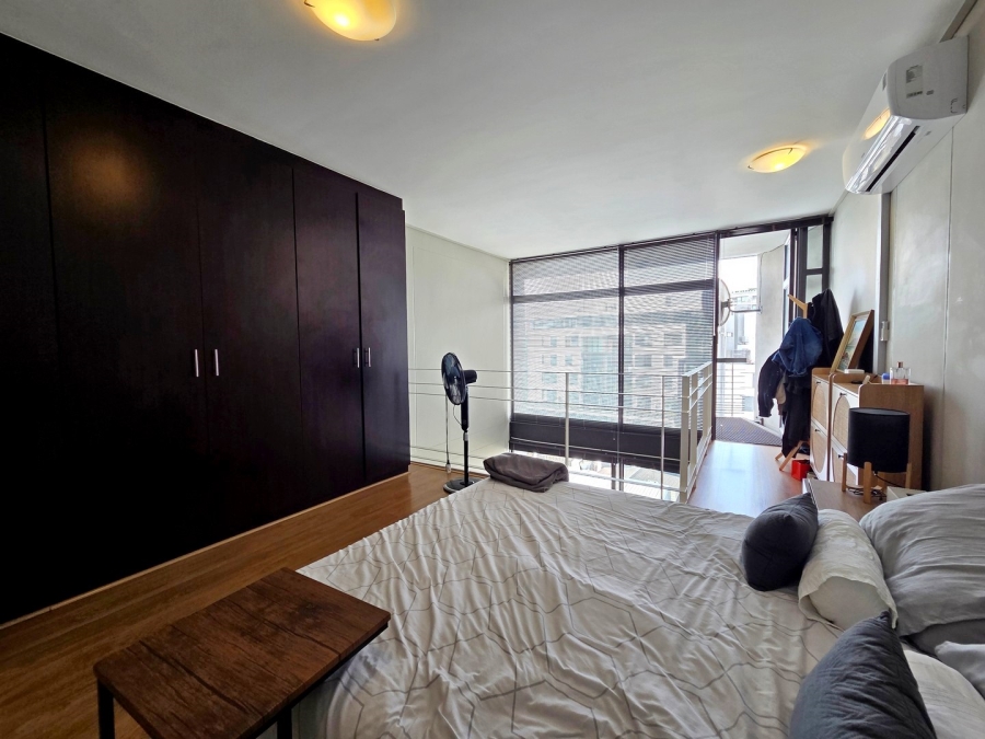 To Let 2 Bedroom Property for Rent in Green Point Western Cape